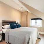 Hampstead Luxury Flat-Hosted By Sweetstay