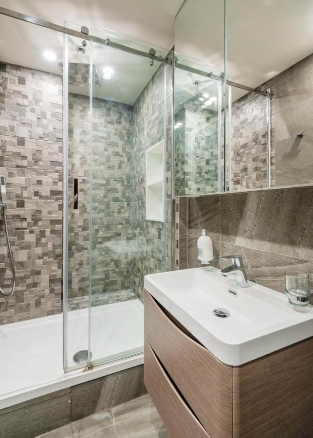Hampstead Luxury Flat-hosted By Sweetstay
