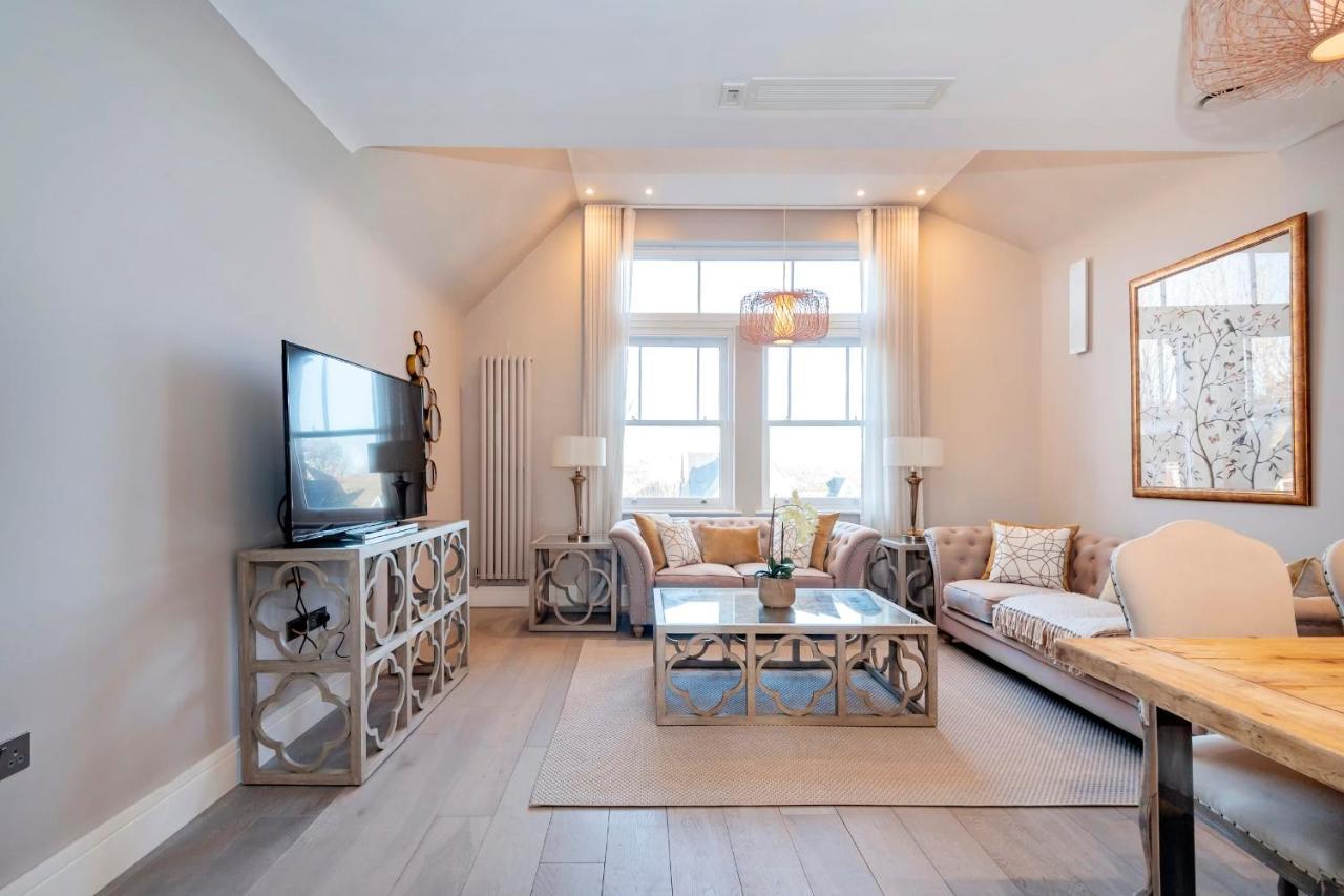 Hampstead Luxury Flat-hosted By Sweetstay Appartamento